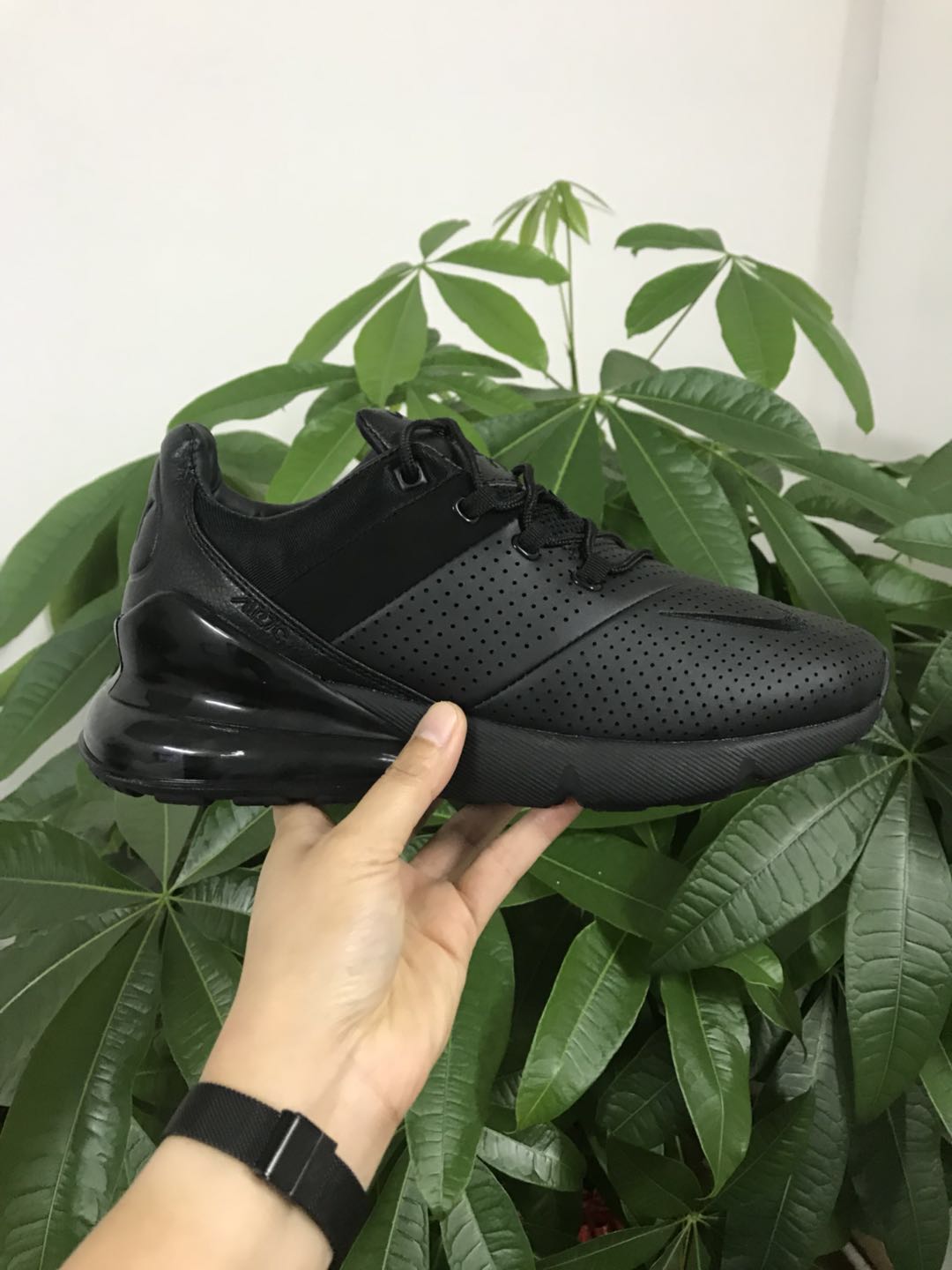 New Nike Air Max 270 All Black